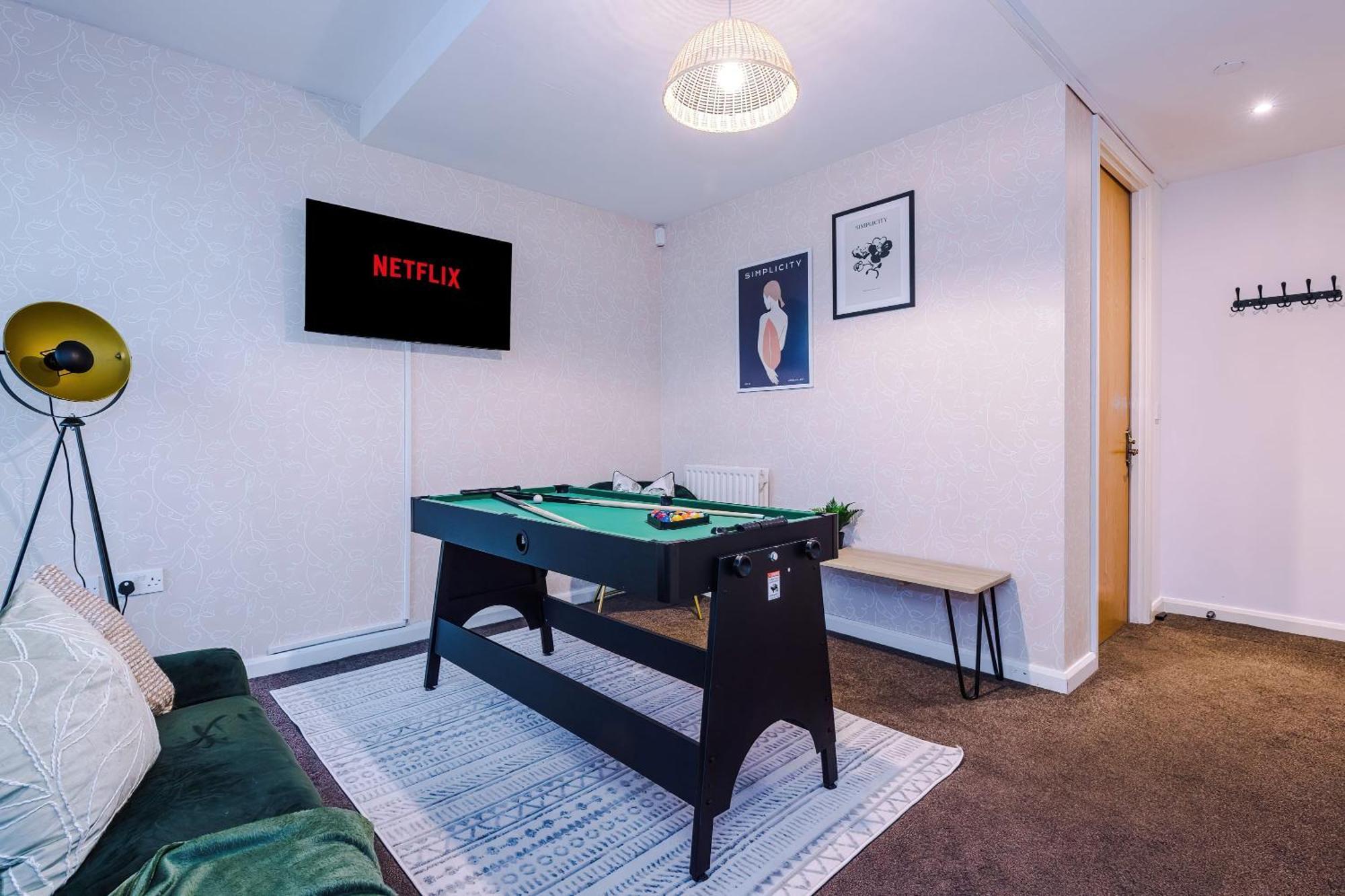 Vila Rest&Recharge At A Spacious Townhouse By The Etihad Manchester Exteriér fotografie