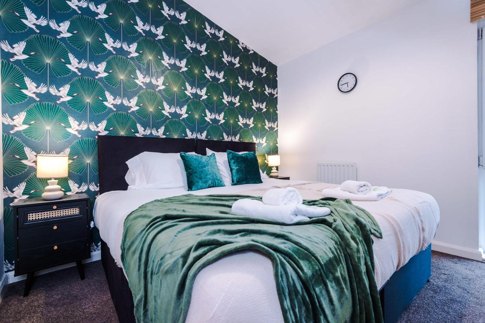 Vila Rest&Recharge At A Spacious Townhouse By The Etihad Manchester Exteriér fotografie